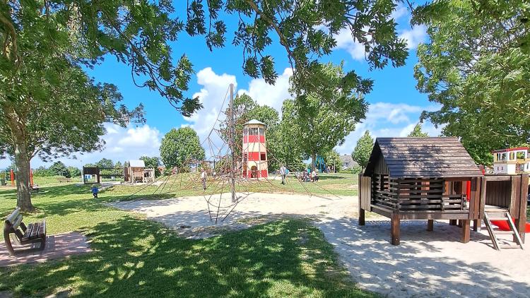 FDP-Ammerland-Wiefelstede-Michael-Koch-Spielplatz-Generationen-Grote-Placken